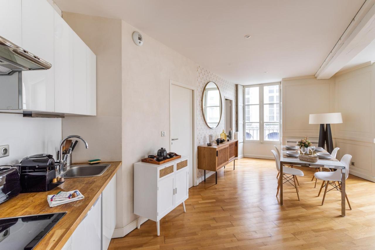 La Tourelle & L'Honore - 2 Appartements Dans Le Centre Historique De Ρεν Εξωτερικό φωτογραφία