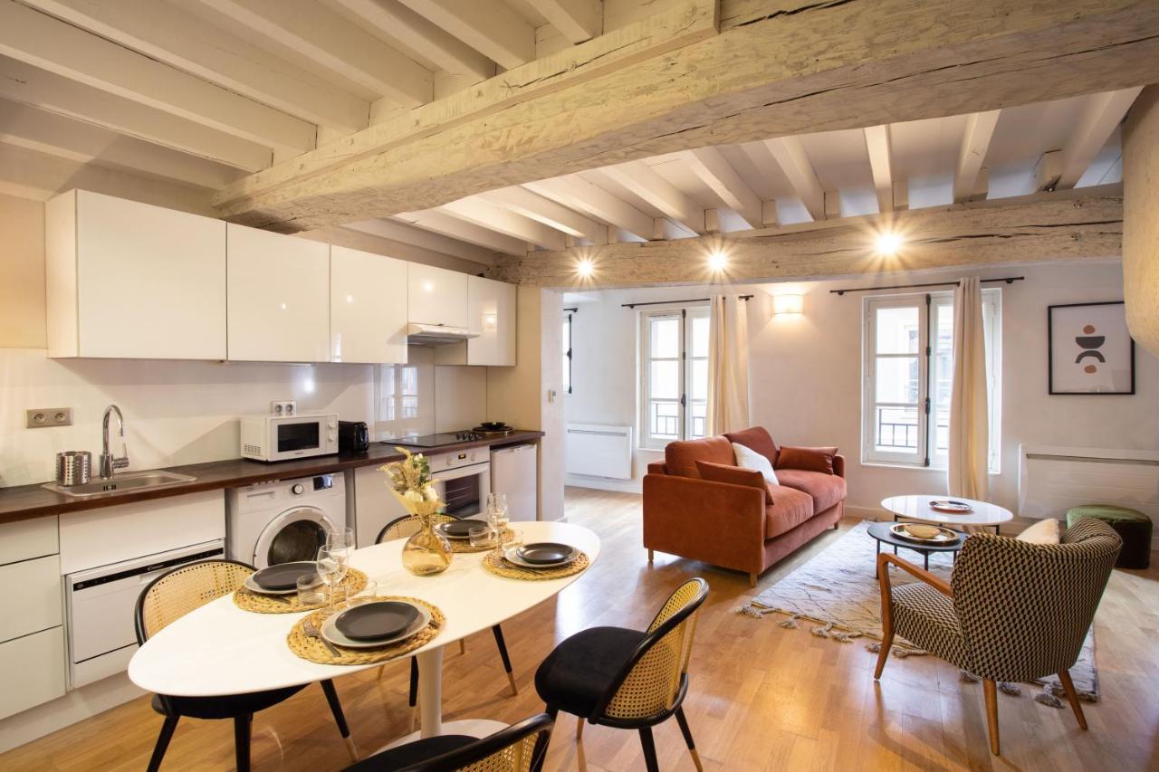 La Tourelle & L'Honore - 2 Appartements Dans Le Centre Historique De Ρεν Εξωτερικό φωτογραφία